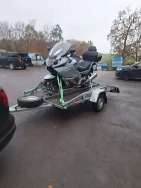 Motocykl připravený k převozu